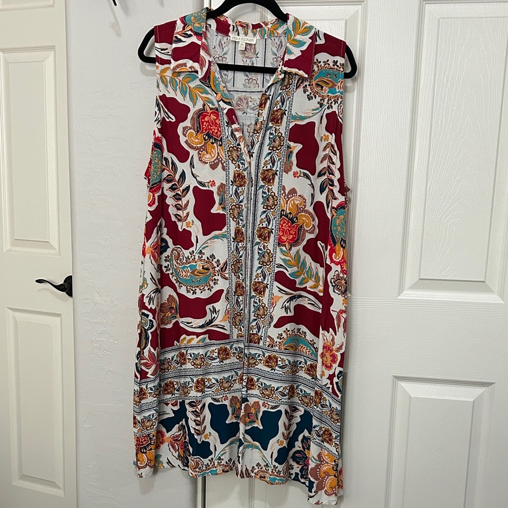 Floral Sleeveless Dress with Multicolor Pattern